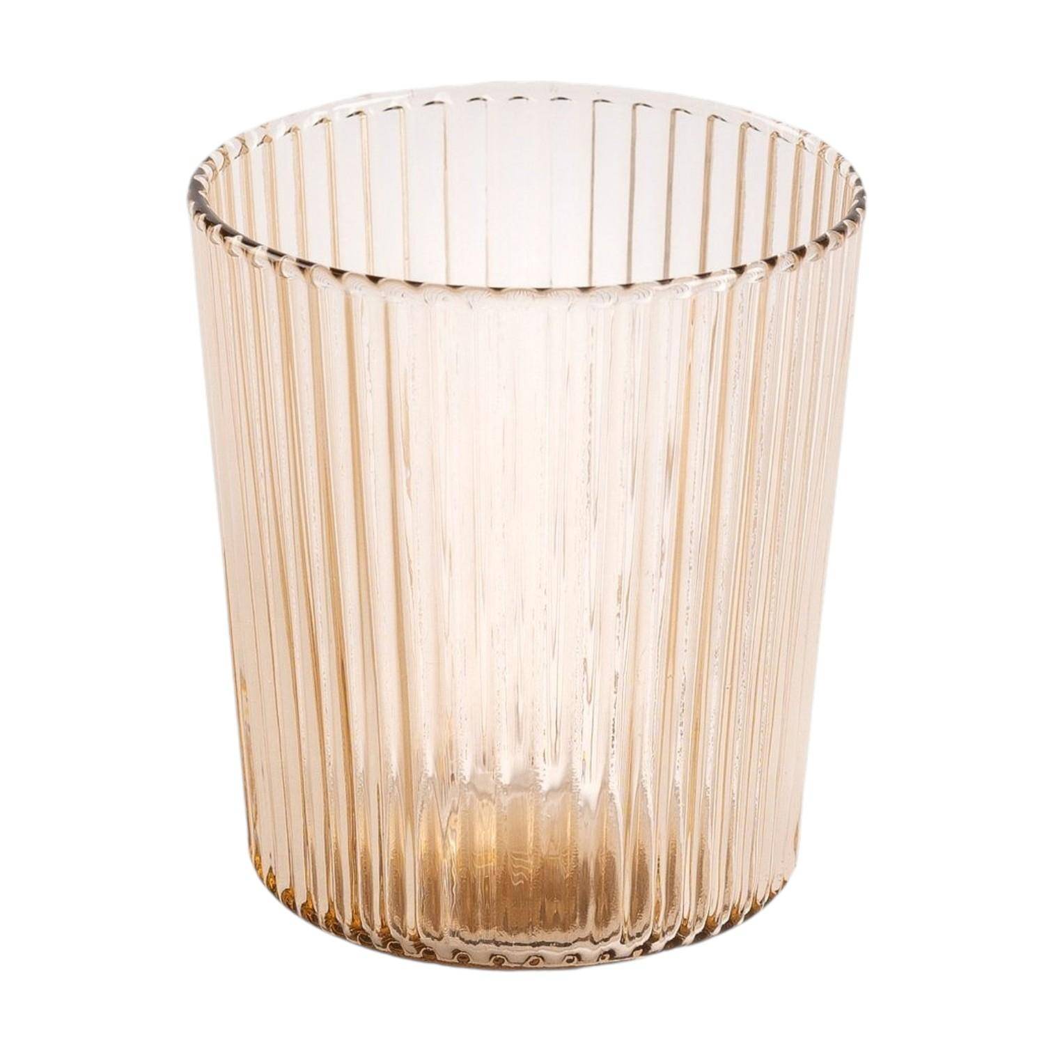 Paveau Ribbed Trinkglas aus geriffeltem Glas als Freisteller – modernes Designglas für Wasser, Saft und Cocktails