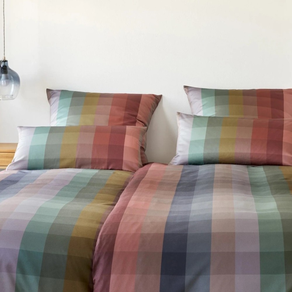 Elegante Comfort Satin Bettwäsche Check Out Rouge 135 x 200 cm