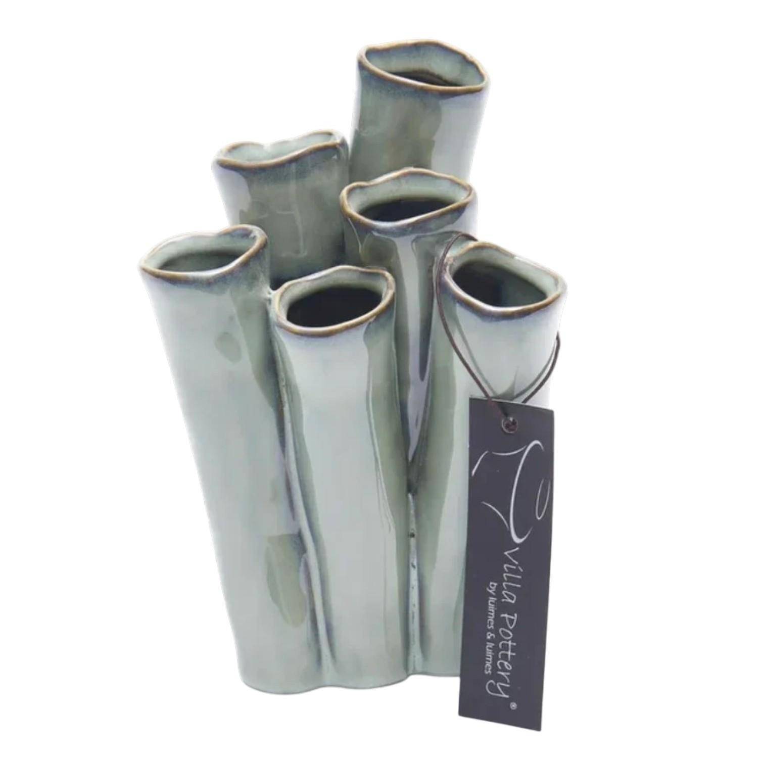 Luimes Vase in Olivgrün mit glatter Oberfläche, organischem Design, ca. 15 cm