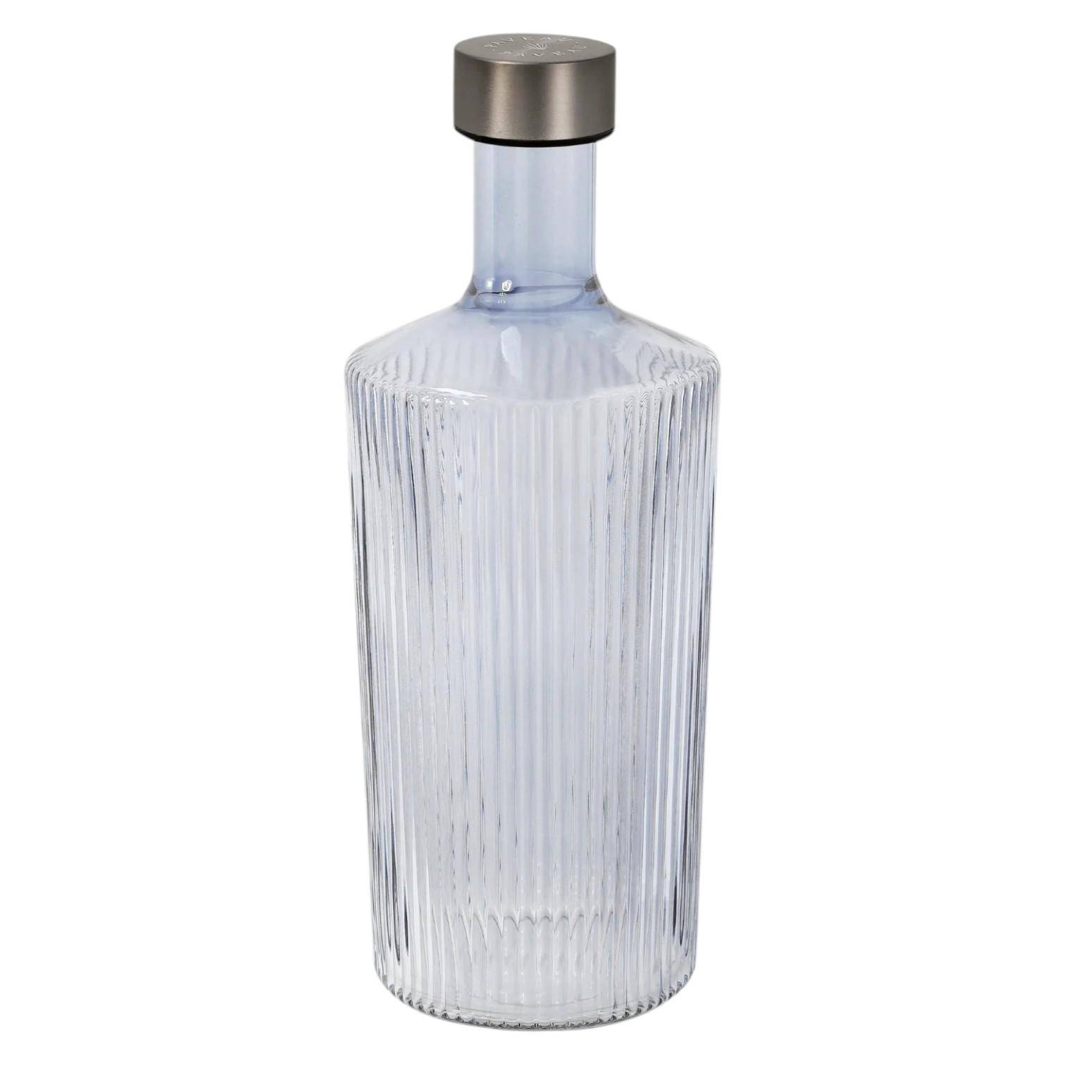 Paveau Ribbed Wasserflasche aus geriffeltem Glas mit Edelstahlverschluss in stilvollem Design.