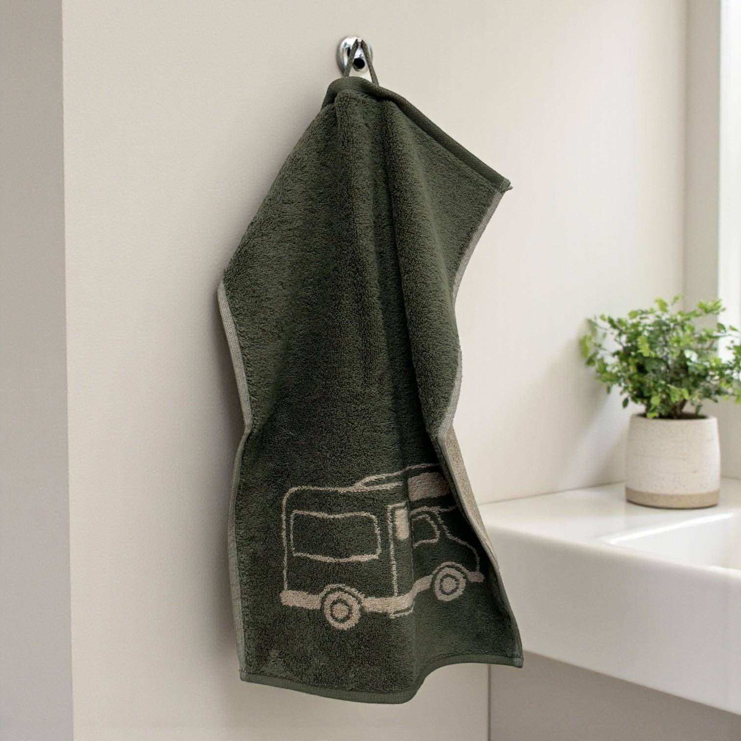 Cawö Frottiertuchserie Postcard Towels Edition 100 cool people live here Gästetuch in Grün 30 x 50 cm
