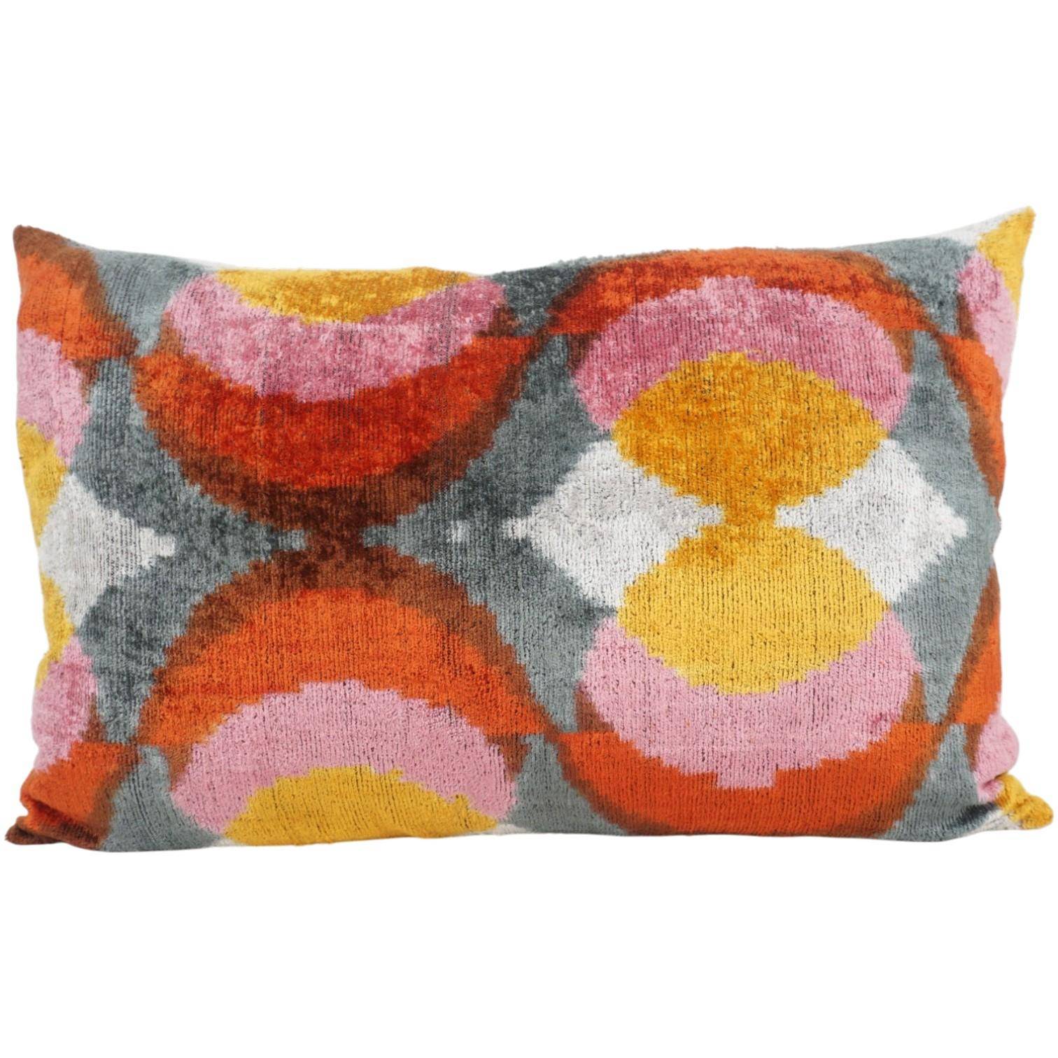 Thanks A LOT Kissenhülle Silk-Velvet Circle Flow Bunt 40 x 60 cm