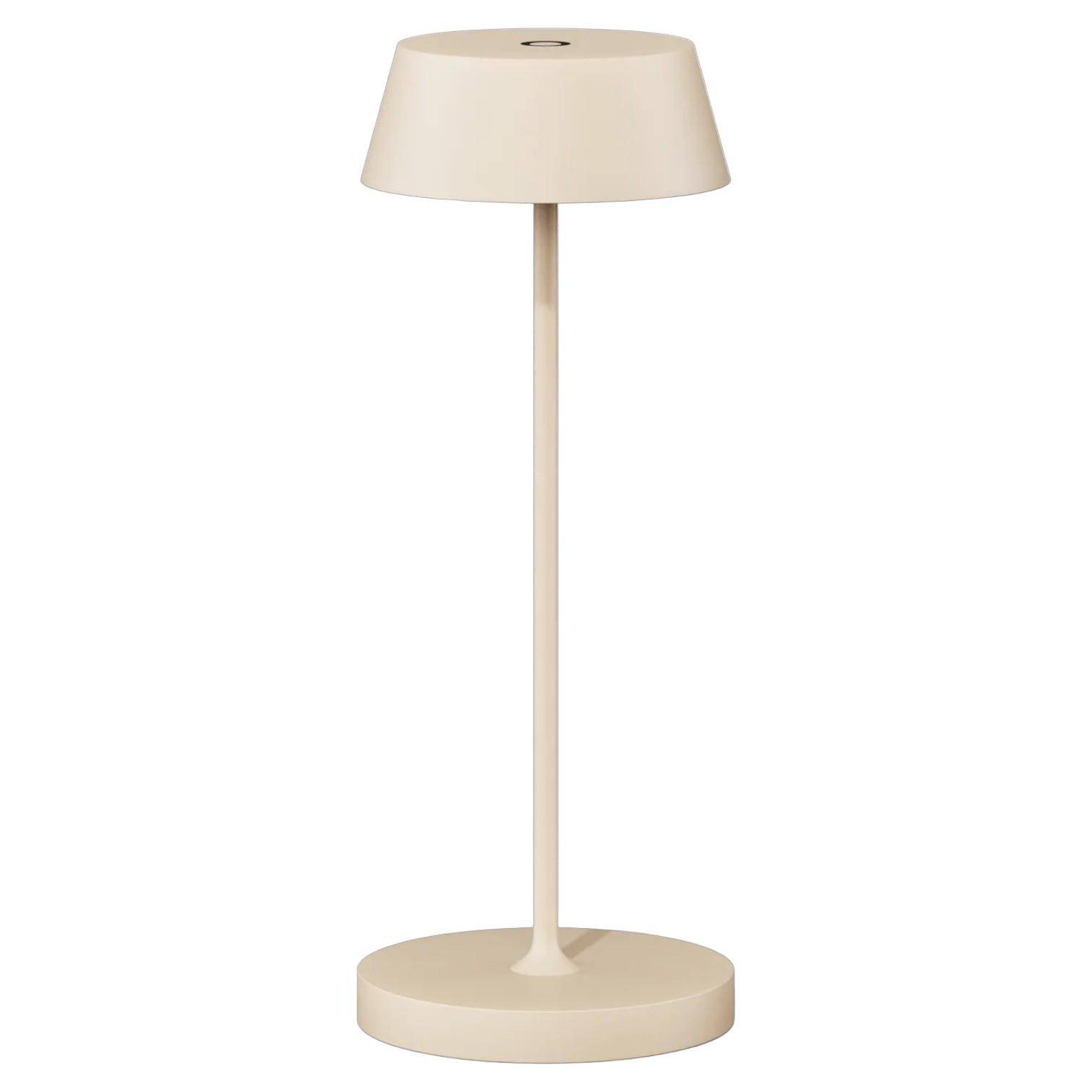 QOOZII Malta LED Tischlampe als Freisteller. Moderne kabellose Akku-Tischlampe für Garten, Terrasse, Balkon und Wohnbereich mit zeitlosem Design.