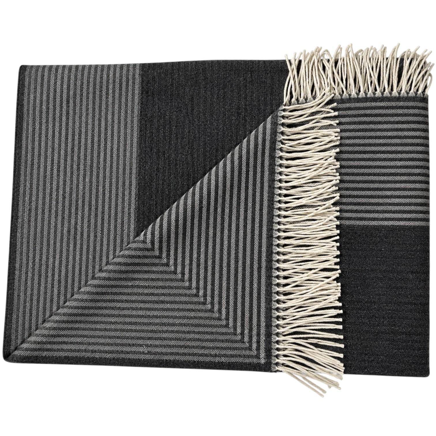Annett Moschner Plaid Frame One Anthrazit 130 x 195 cm