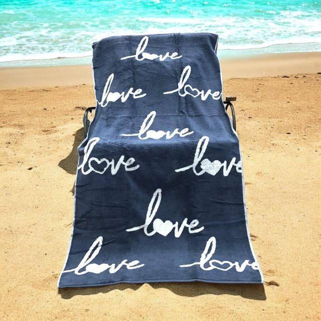 Cawö Frottiertuchserie Campus Love Love Love 835 nachtblau Strandtuch 70 x 180 cm