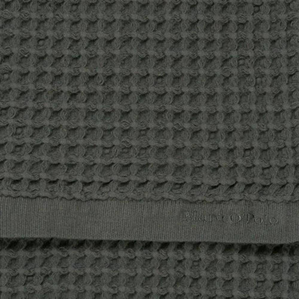 Marc O’Polo MOVA Frottiertuch Anthracite – Dunkle Waffelstruktur im Detail