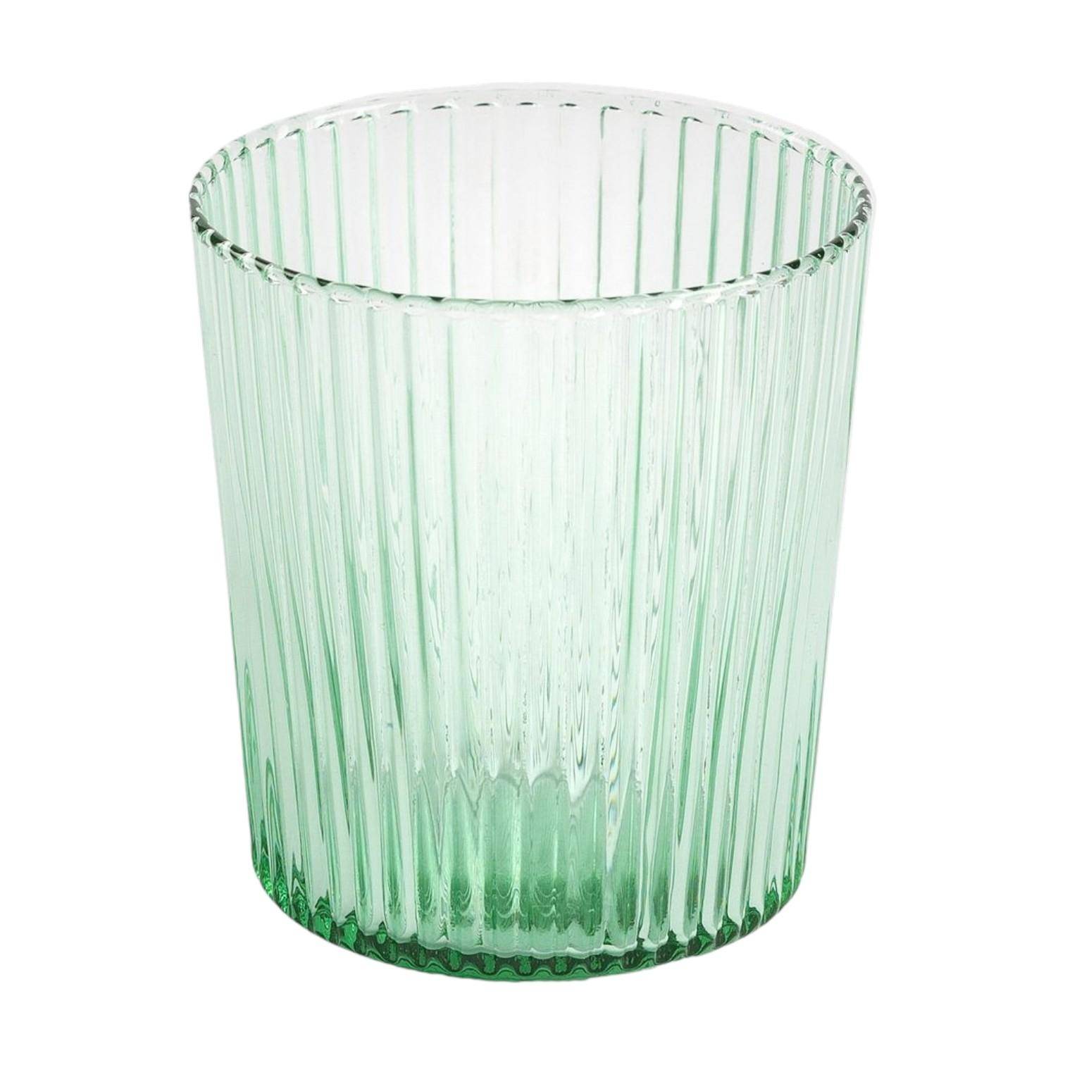 Paveau Ribbed Trinkglas aus geriffeltem Glas als Freisteller – modernes Designglas für Wasser, Saft und Cocktails