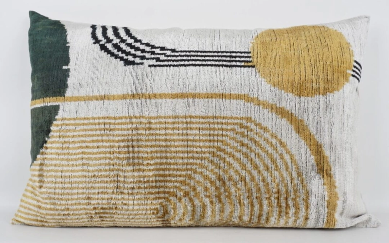 Thanks A LOT Kissenhülle Silk-Velvet Gold Geometry Gold-Schwarz-Offwhite 40 x 60 cm