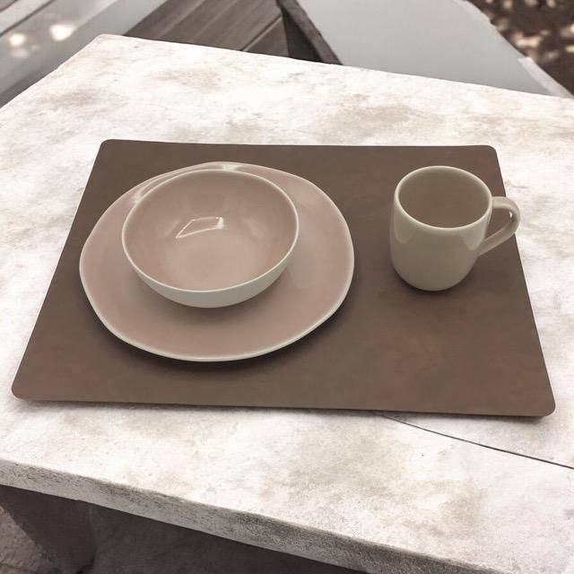Lind DNA Tischset Square L Brown Nupo in 35 x 45 cm