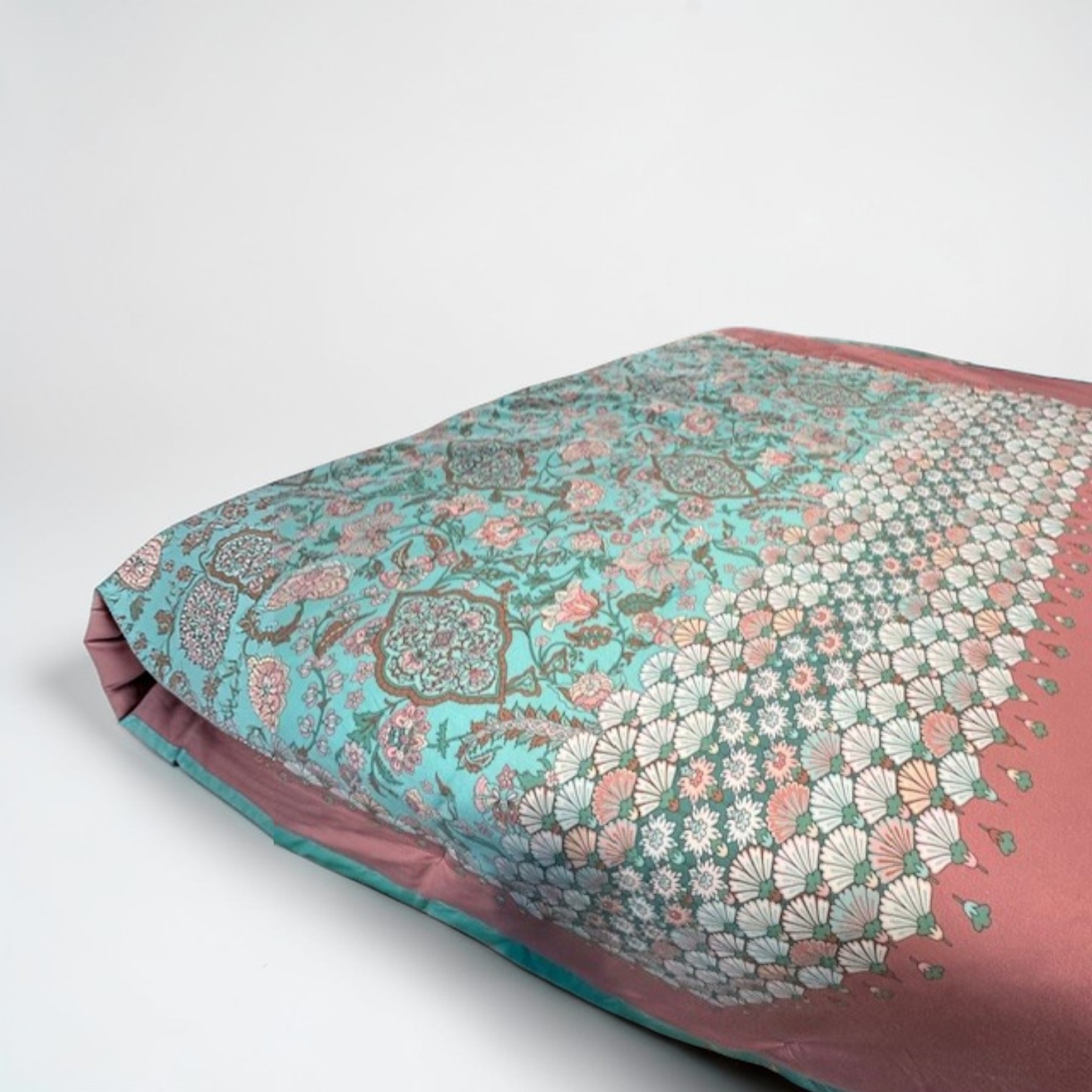 Detail -  Bassetti Plaid Tigullio V1 in Aqua Rosa Pfirsich