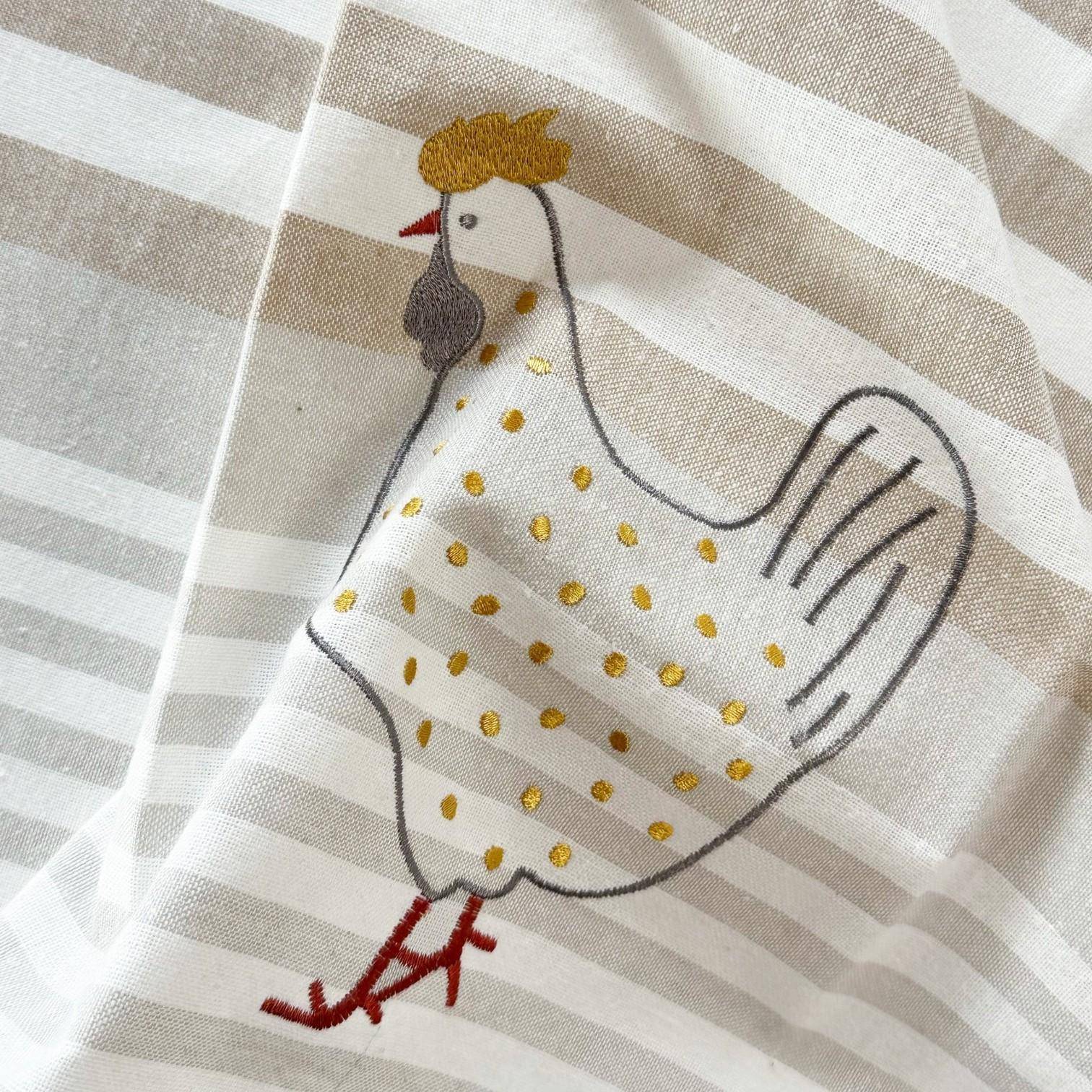 Besticktes Geschirrtuch mit Huhn-Motiv