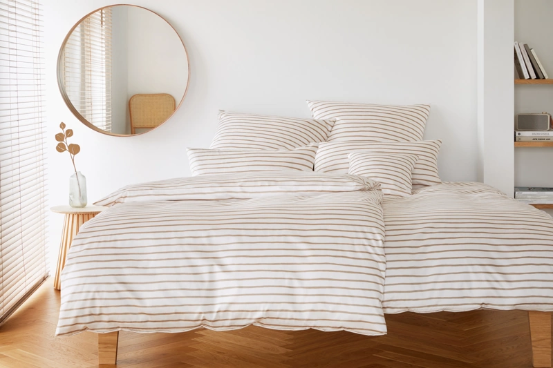 Elegante Mako Satin Bettwäsche Lines Natur 135 x 200 cm