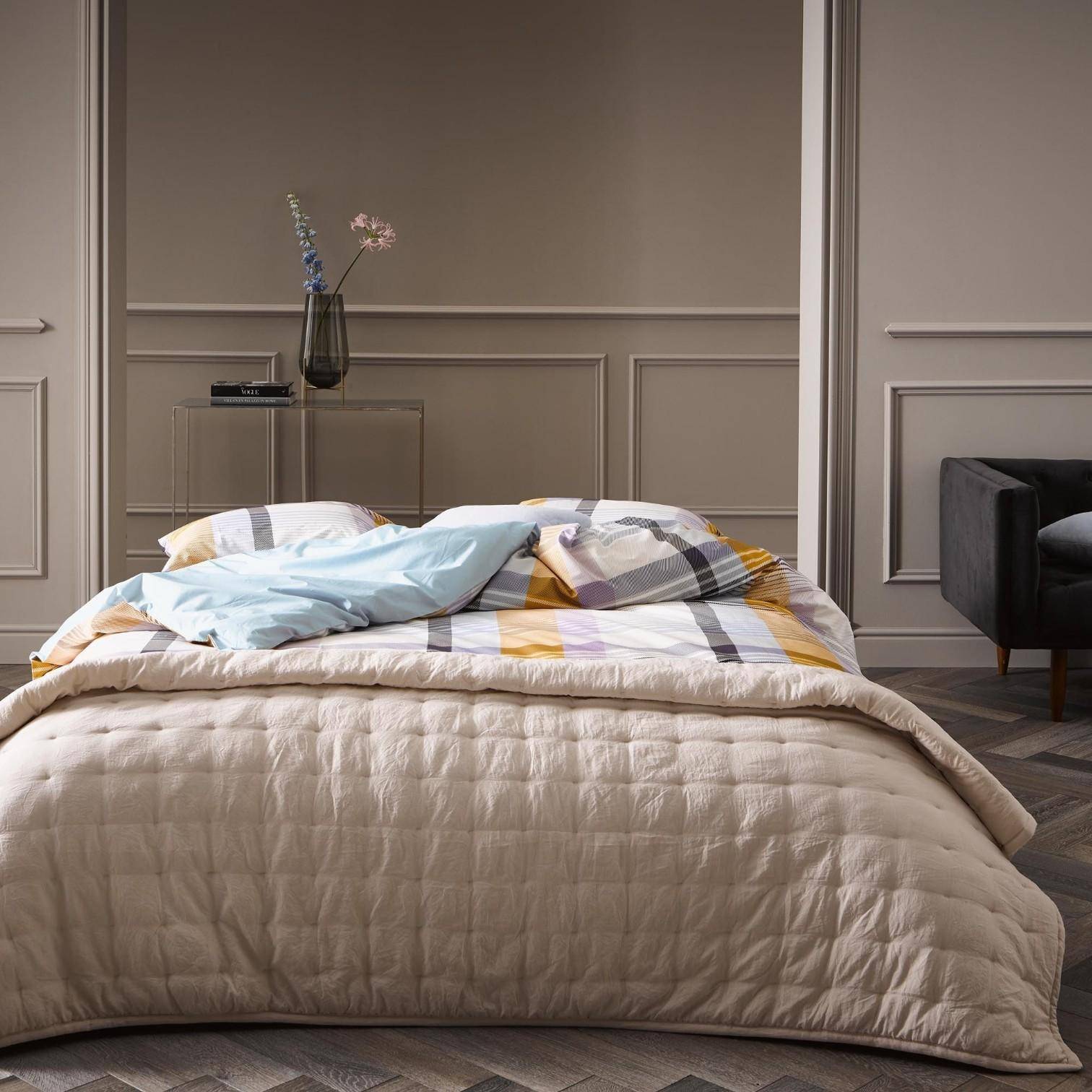 ESSENZA Tagesdecke Ruth Cream 270 x 265 cm