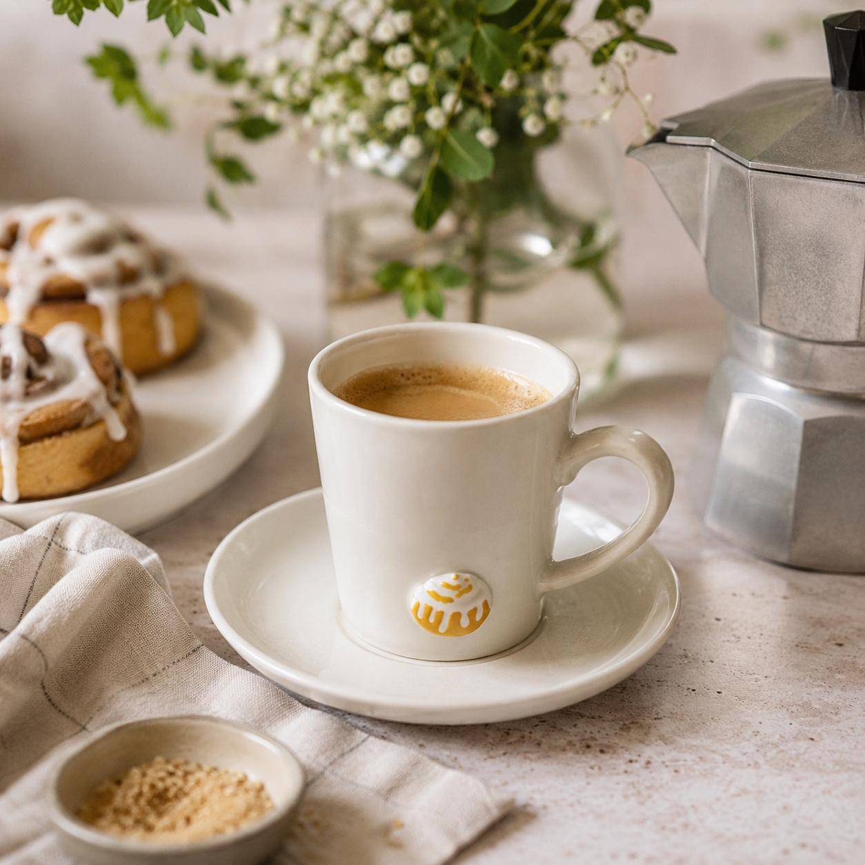 Tranquillo Espressotasse Brunettea mit Zimtschnecke