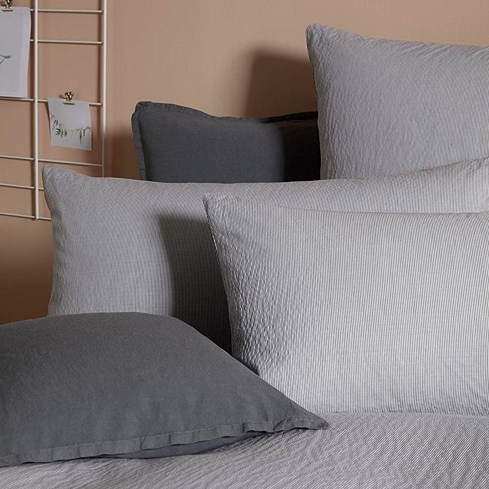 Baldessarini Seersucker Kissenhülle zur Bettwäsche Vio Anthrazit 40 x 80 cm 