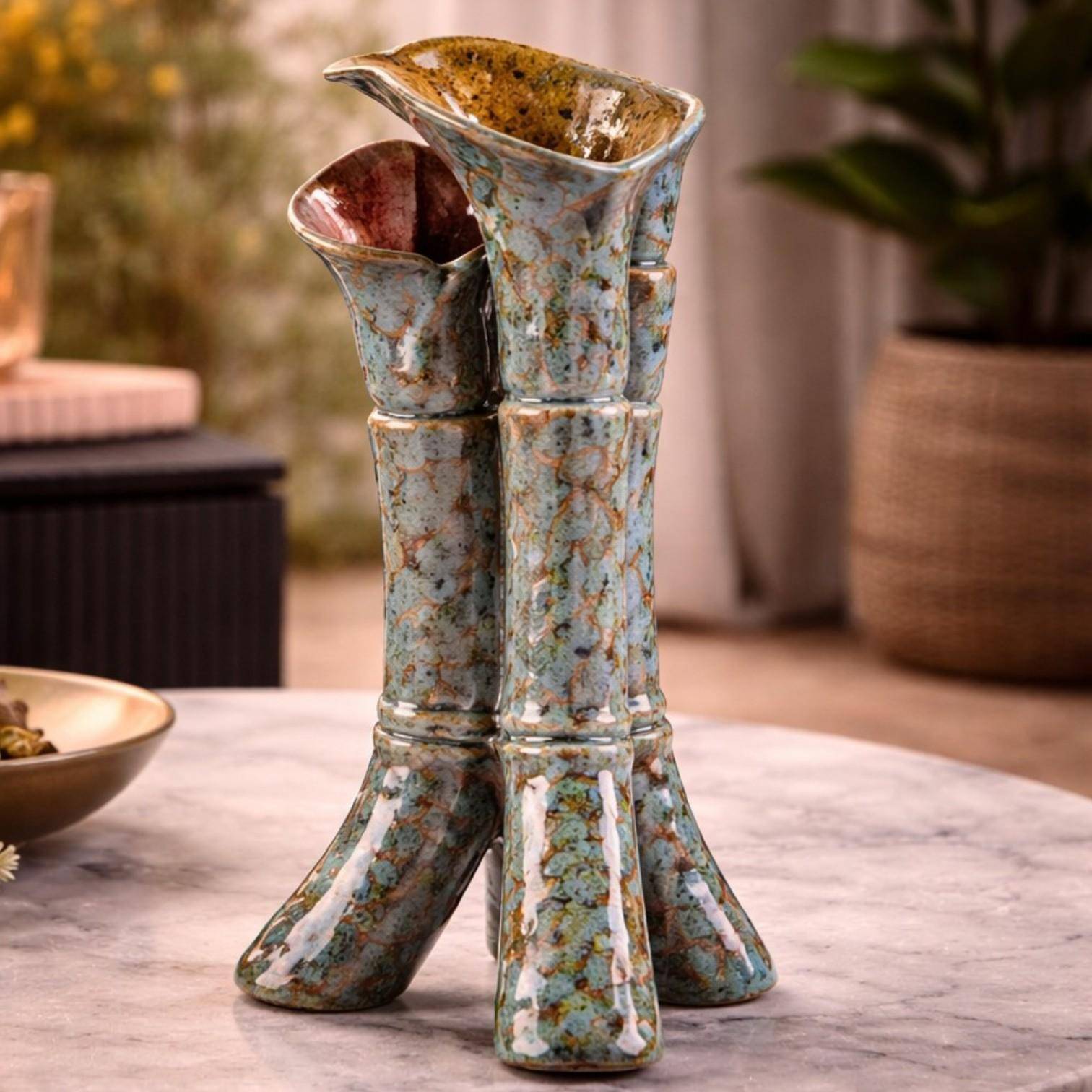 Luimes Vase in Blau mit strukturierter Oberfläche, modernes Design, ca. 28 cm