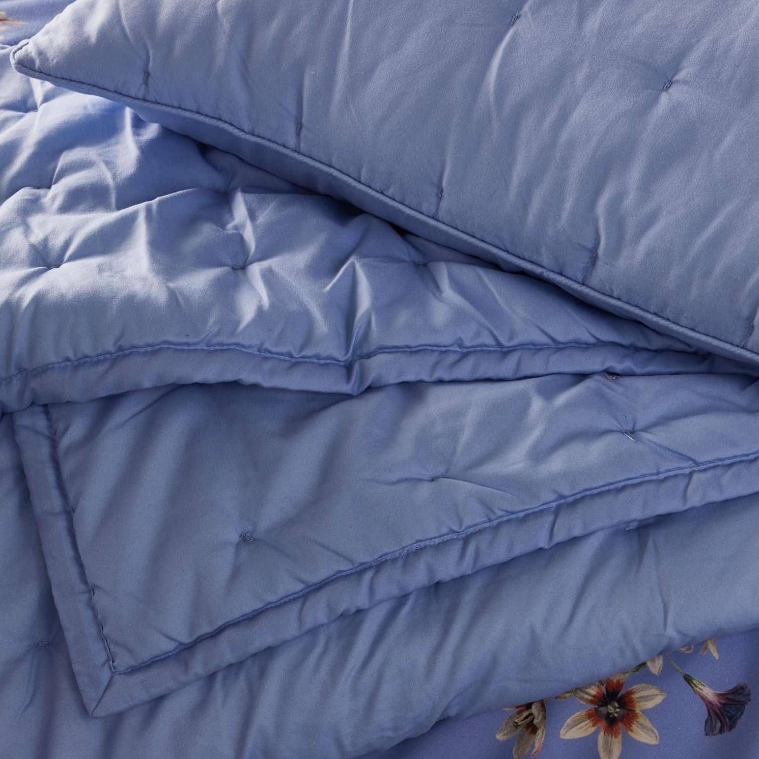 ESSENZA Tagesdecke Ruth Lavender Blue 270 x 265 cm