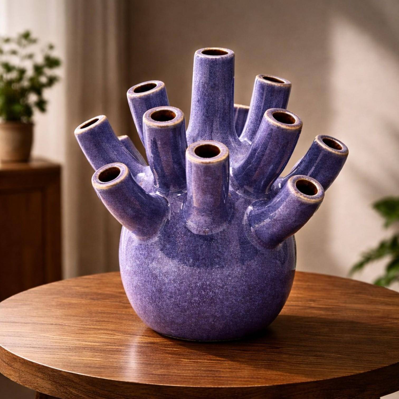 Luimes Vase in Lila mit glatter Oberfläche, organischem Design, ca. 19 cm