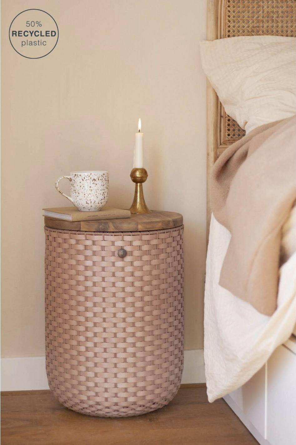 Handed By Beistelltisch mit Sitzmöglichkeit Halo Sit Fb. Copper Blush