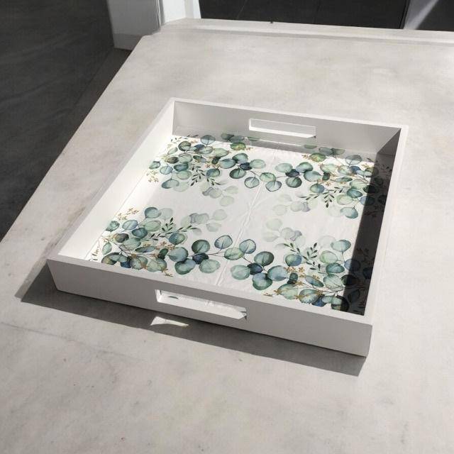ihr "CHANGE-IT Tablett White" mit Acryleinleger quadratisch