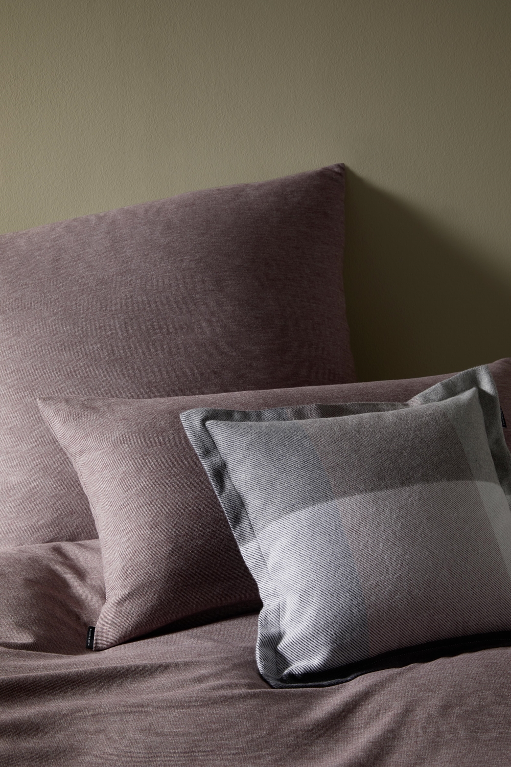 Baldessarini Flanell Kissenhülle zur Bettwäsche Glaw Rosa/Weiß 40 x 80 cm