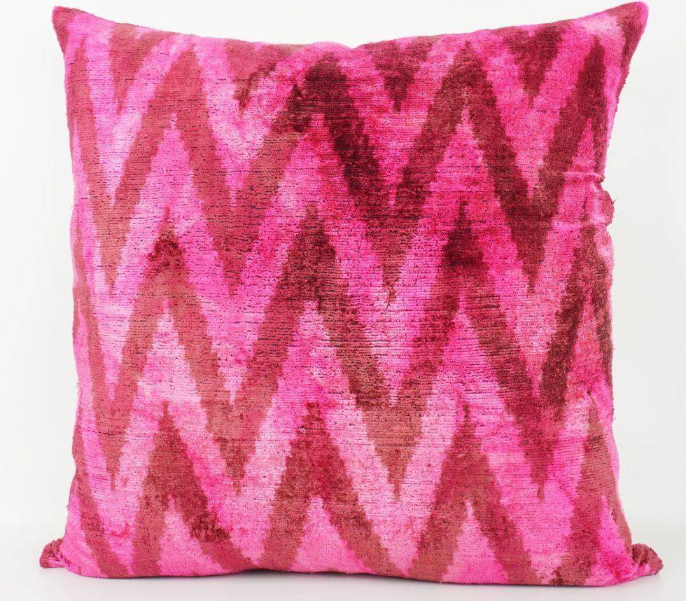 Thanks A LOT Kissenhülle 50 x 50 cm, Oberseite aus 100% Seide, zweifarbiges Zickzack-Muster in Pink und Rot 