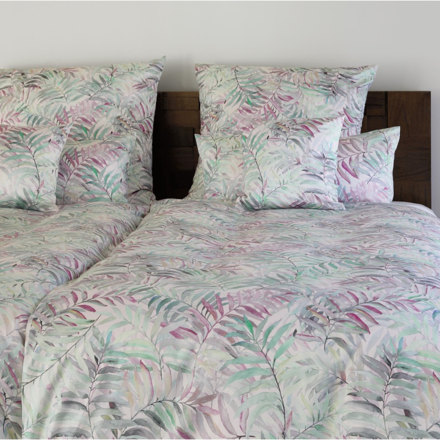 Elegante Comfort Satin Bettwäsche Palm Leaves Pink 200 x 200 cm