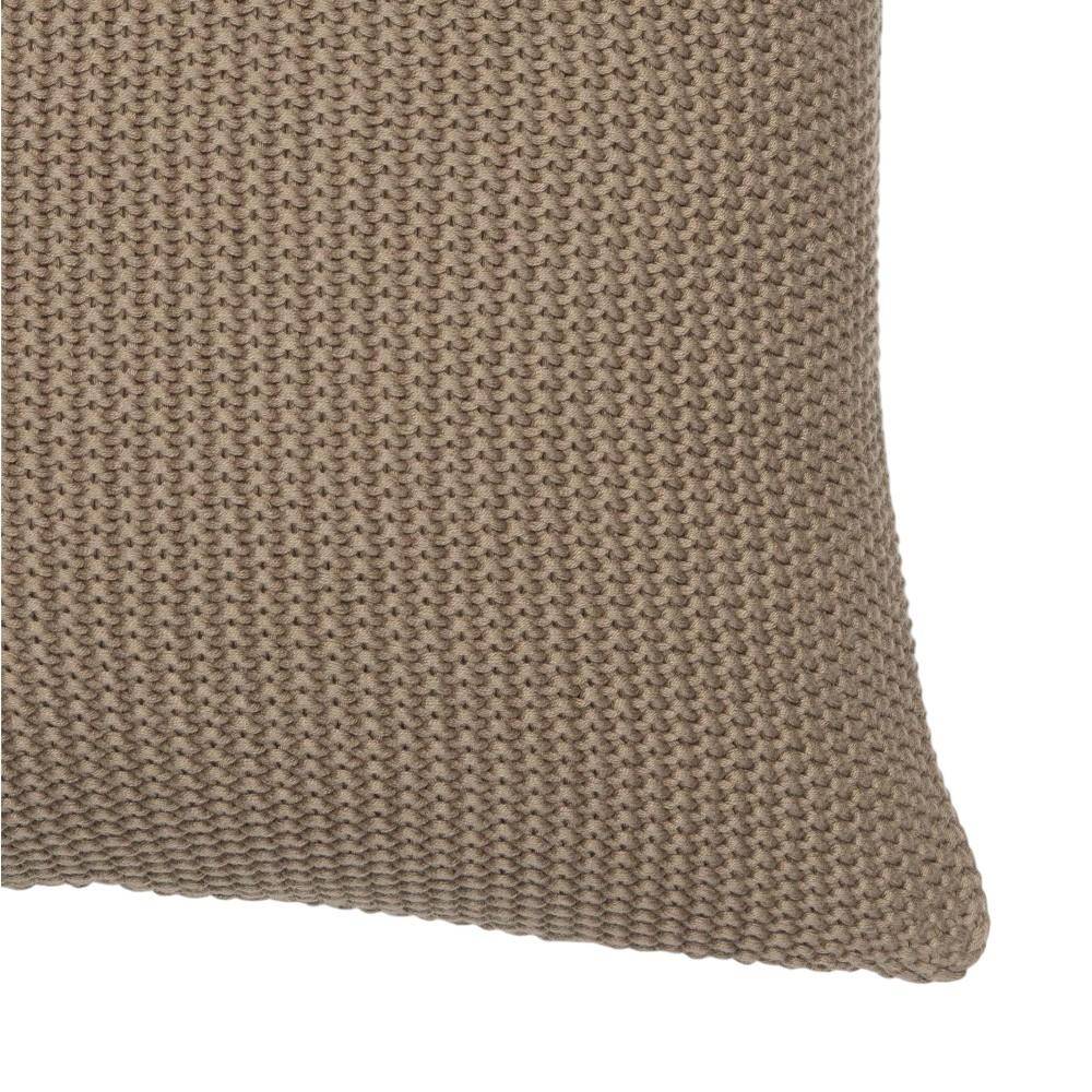 Detailansicht Marc O'Polo Dekokissen Nordic Knit Oakwood mit grober Strickstruktur aus Bio-Baumwolle