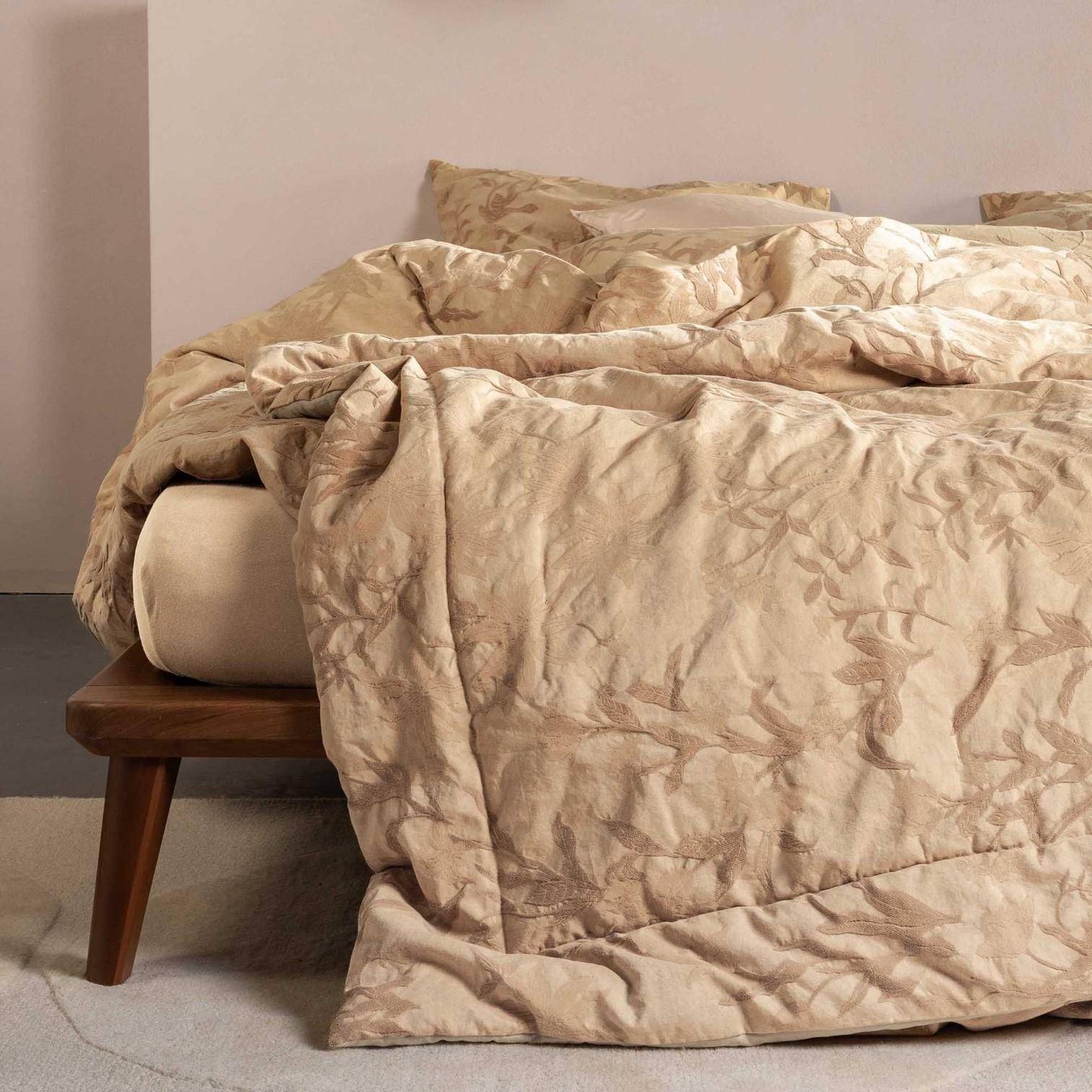 ESSENZA Tagesdecke Claudine Golden Sand 150 x 200 cm