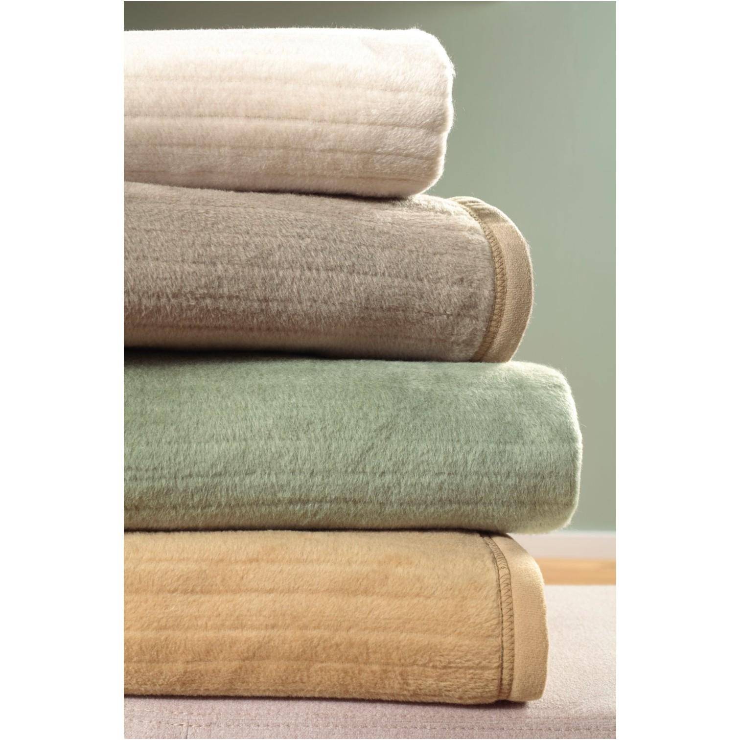 Biederlack Wohn- und Kuscheldecke Feel Pearl 150 x 200 cm