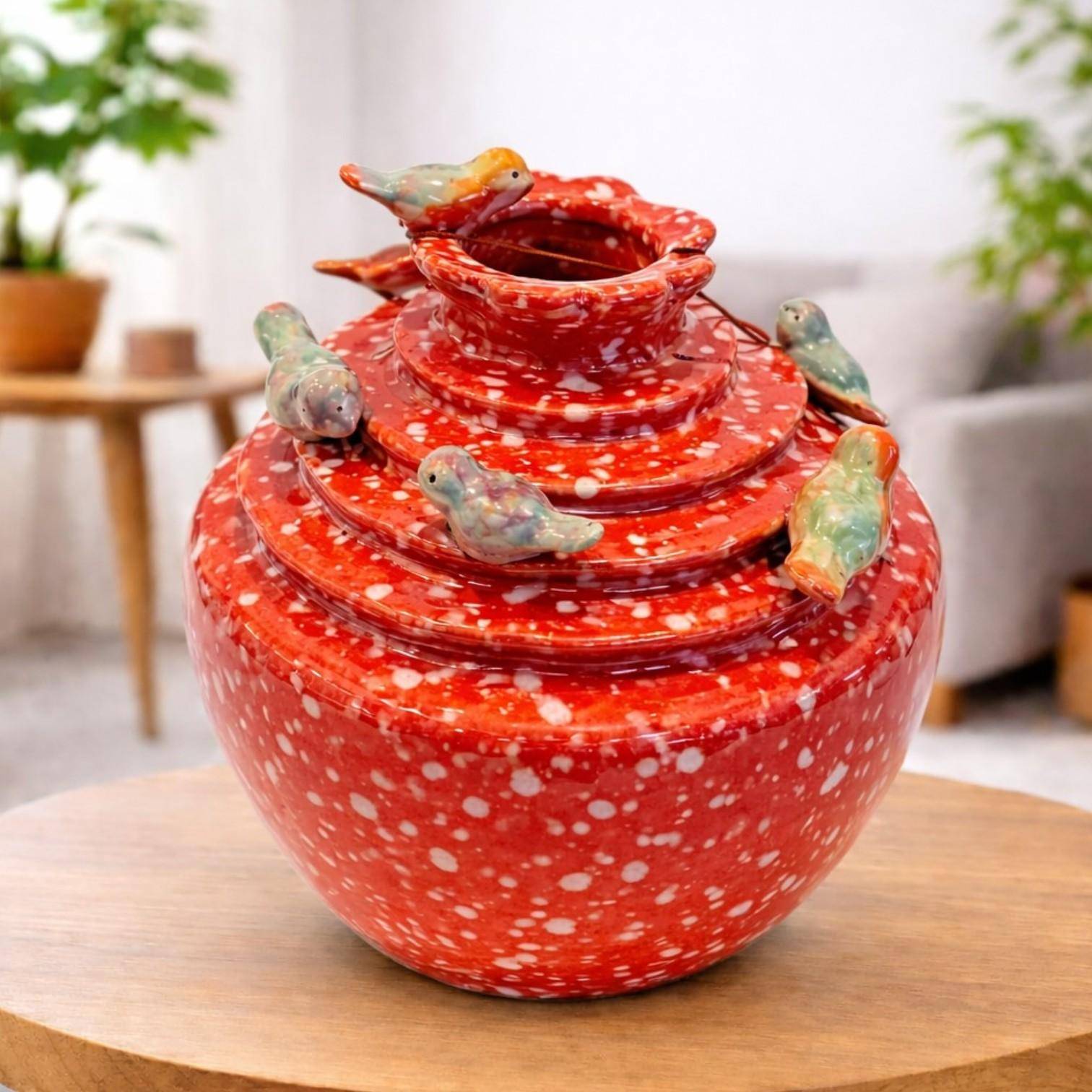 Luimes & Luimes Vase Lovely Birds in Rot Porzellan Designvase mit Vogel Dekor 17,5 x 17 x 17,4 cm