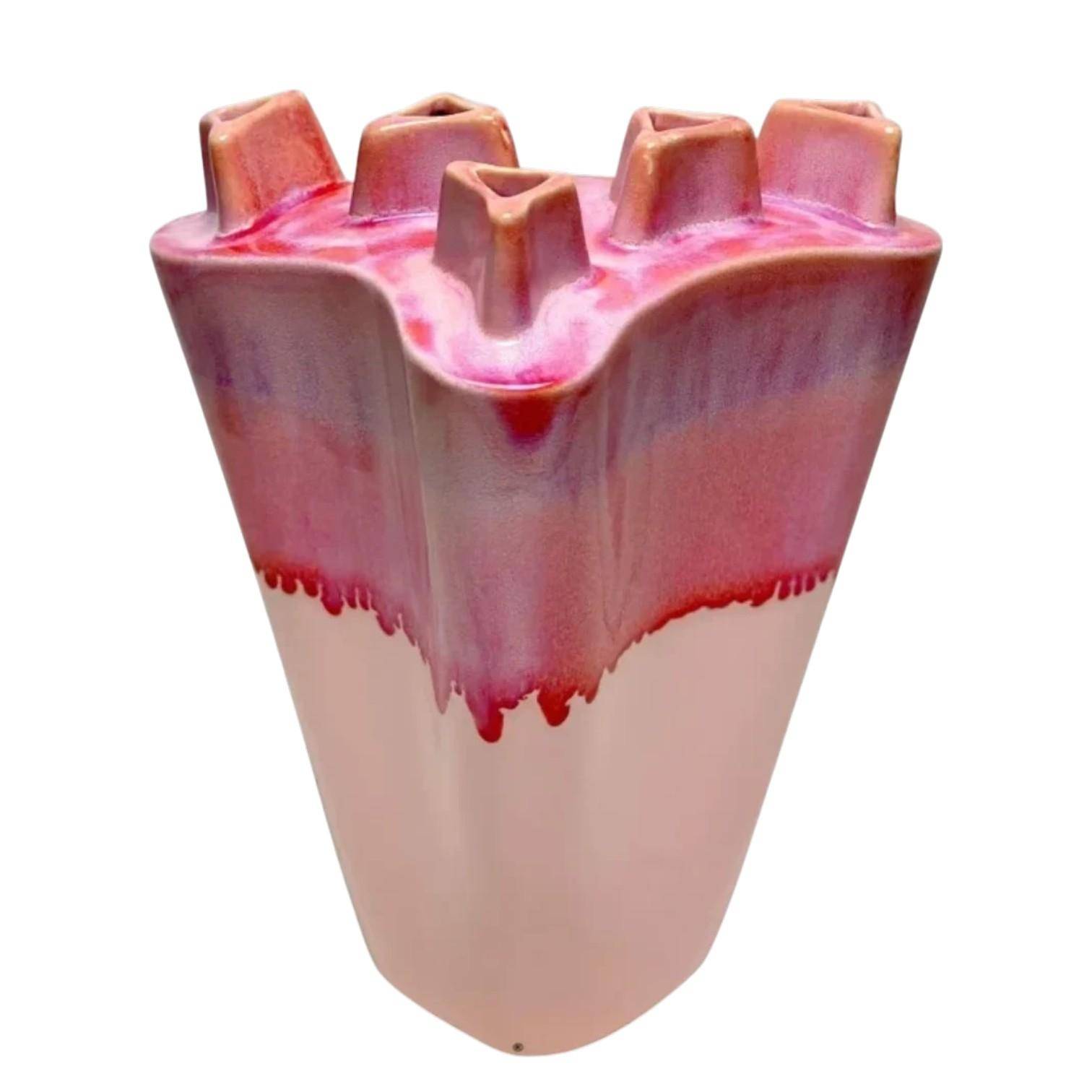 Luimes & Luimes Vase Chimney in Pink 29,5 x 20,5 x 38 cm – hohe Designvase aus Porzellan