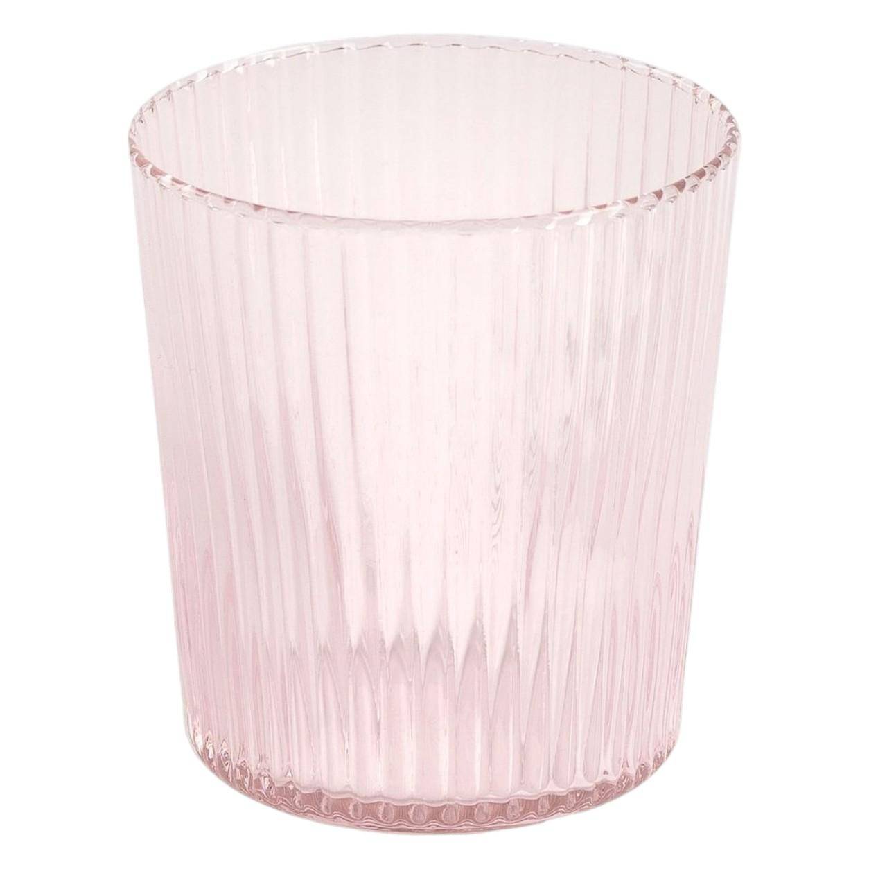 Paveau Ribbed Trinkglas aus geriffeltem Glas als Freisteller – modernes Designglas für Wasser, Saft und Cocktails
