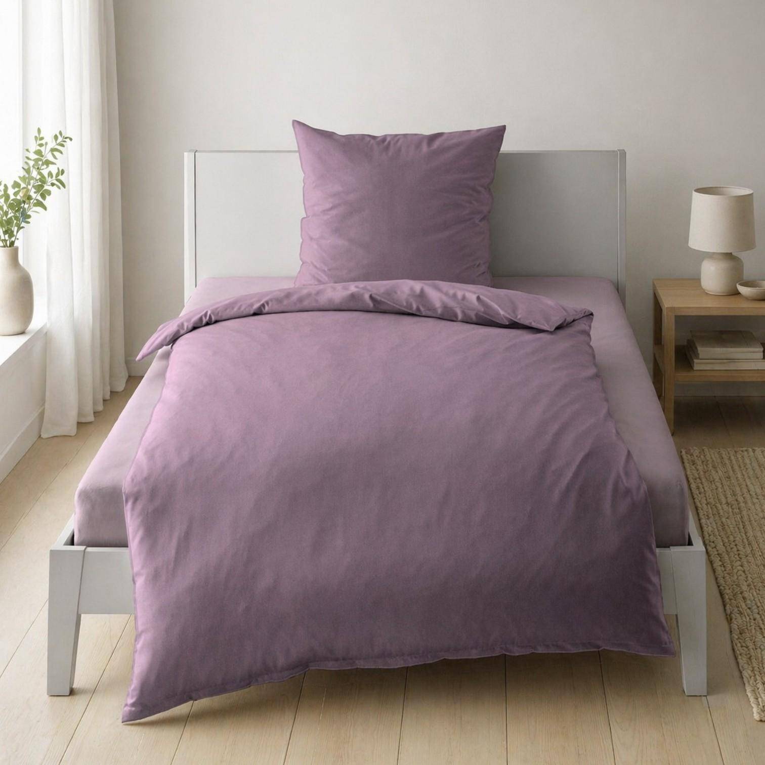 Bierbaum Wohnen Renforcé Bettwäsche Flieder im Schlafzimmer Milieu modern und harmonisch