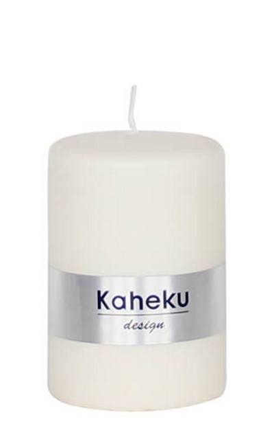 Kaheku Cylinderkerze Powder Creme 10 cm hoch