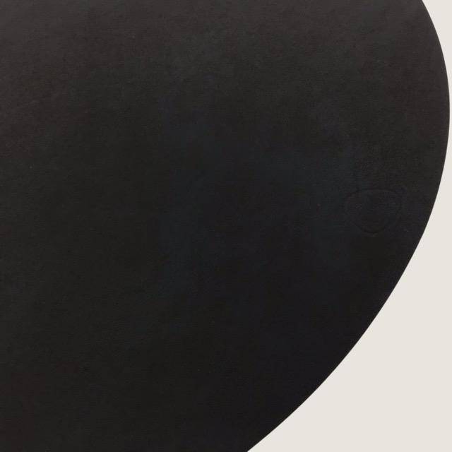 Lind DNA Tischset Curve L Black Nupo in 37 x 44 cm