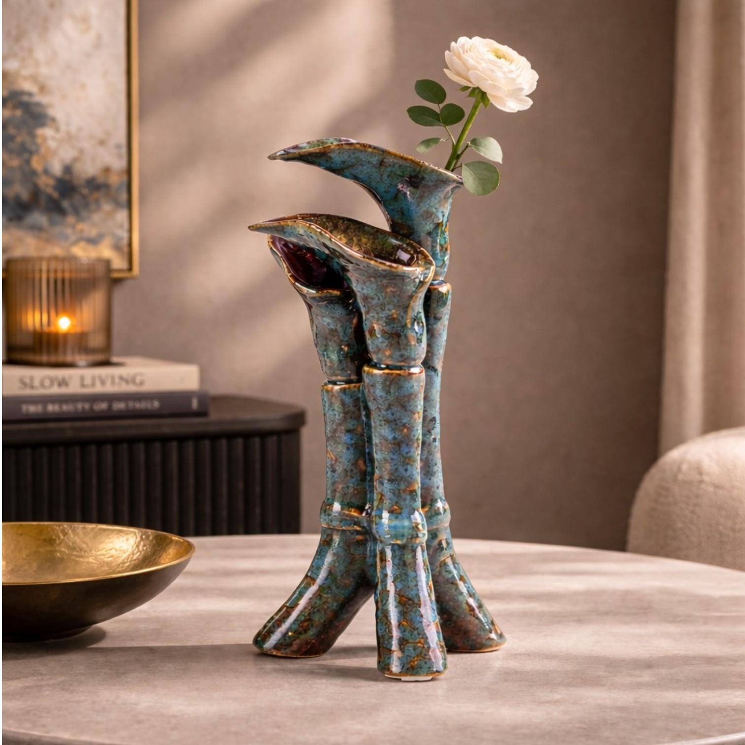 Luimes Vase in Blau mit strukturierter Oberfläche, modernes Design, ca. 24 cm